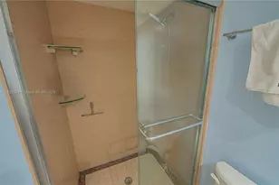 301 174th St, Sunny Isles Beach, FL 33160 - Photo 20