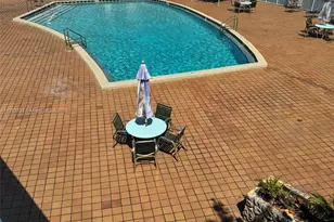 18555 NE 14th Ave, Miami, FL 33179 - Photo 20