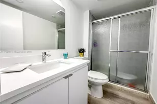 3731 N Country Club Dr, Aventura, FL 33180 - Photo 34