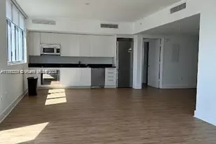 92 SW 3rd St, Miami, FL 33130 - Photo 8