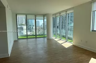 92 SW 3rd St, Miami, FL 33130 - Photo 12