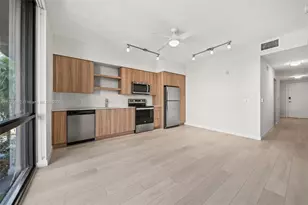 555 NE 8th St, Fort Lauderdale, FL 33304 - Photo 6