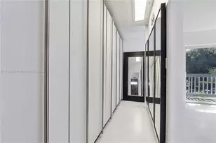 517 NE 38th St, Miami, FL 33137 - Photo 12