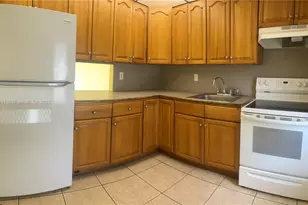 4200 NW 3rd Ct, Plantation, FL 33317 - Photo 6