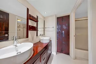 2450 NE 135th St, North Miami, FL 33181 - Photo 22
