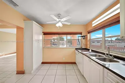 4241 W 1st Ave, Hialeah, FL 33012 - Photo 10