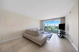 100 Bayview Dr, Sunny Isles Beach, FL 33160 - Photo 4