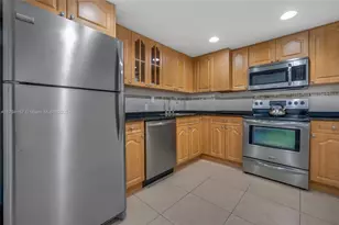 100 Bayview Dr, Sunny Isles Beach, FL 33160 - Photo 12