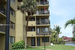 301 Golden Isles Dr, Hallandale Beach, FL 33009 - Photo 12