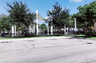 805 NW 3rd Terrace, Hallandale Beach, FL 33009 - Photo 26