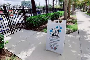 805 NW 3rd Terrace, Hallandale Beach, FL 33009 - Photo 18