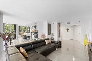 3600 Mystic Pointe Dr, Aventura, FL 33180 - Photo 12