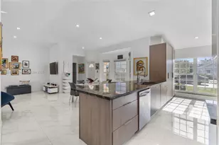 9981 NW 51st Ln, Doral, FL 33178 - Photo 18