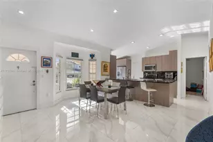 9981 NW 51st Ln, Doral, FL 33178 - Photo 14