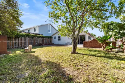 9981 NW 51st Ln, Doral, FL 33178 - Photo 34