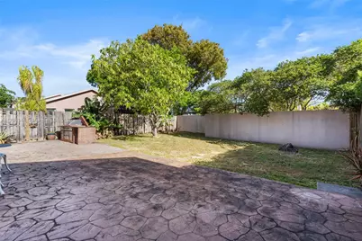 9981 NW 51st Ln, Doral, FL 33178 - Photo 38