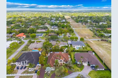 13105 SW 106th Ave, Miami, FL 33176 - Photo 16