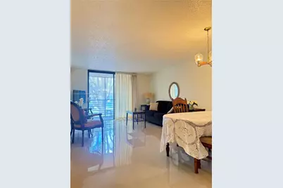 901 Colony Point Cir #217, Pembroke Pines, FL 33026 - Photo 8