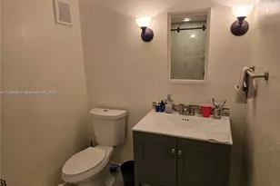 295 Jacaranda Dr, Plantation, FL 33324 - Photo 22
