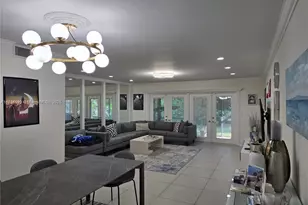 295 Jacaranda Dr, Plantation, FL 33324 - Photo 10