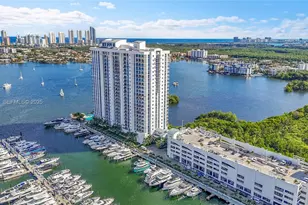 17111 Biscayne Blvd, Aventura, FL 33160 - Photo 4