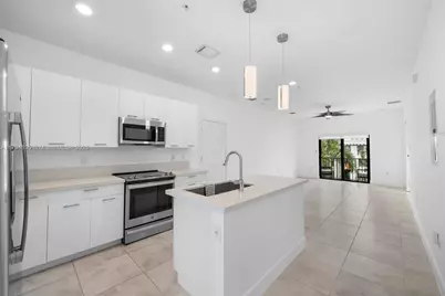 4636 NW 84th Ave #43, Doral, FL 33166 - Photo 2