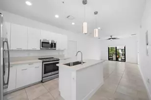 4636 NW 84th Ave, Doral, FL 33166 - Photo 2