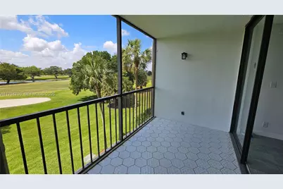 16300 Golf Club Rd #315, Weston, FL 33326 - Photo 8