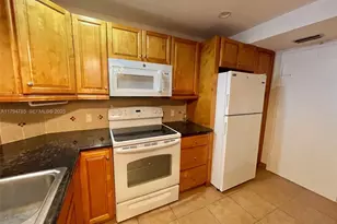 4330 Hillcrest Dr, Hollywood, FL 33021 - Photo 8