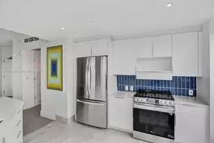 4401 Collins Ave, Miami Beach, FL 33140 - Photo 16