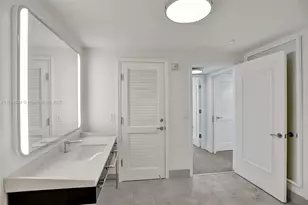 4401 Collins Ave, Miami Beach, FL 33140 - Photo 26