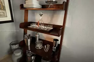 401 Ocean Dr, Miami Beach, FL 33139 - Photo 24