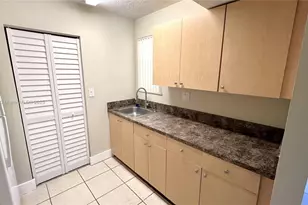 686 NW 114th Ave, Sweetwater, FL 33172 - Photo 16