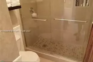 4400 Hillcrest Dr, Hollywood, FL 33021 - Photo 12