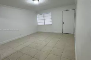 11195 SW 1st St, Sweetwater, FL 33174 - Photo 10