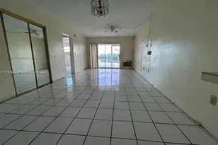 285 NE 191st St, Miami, FL 33179 - Photo 2