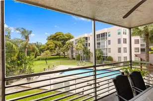 9501 Seagrape Dr, Davie, FL 33324 - Photo 12