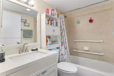 9501 Seagrape Dr #205, Davie, FL 33324 - Photo 18