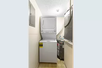 9501 Seagrape Dr #205, Davie, FL 33324 - Photo 24