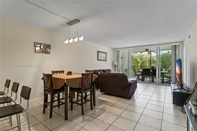 9501 Seagrape Dr #205, Davie, FL 33324 - Photo 8