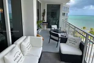 600 Grapetree Dr, Key Biscayne, FL 33149 - Photo 1