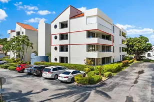 21075 NE 34th Ave, Aventura, FL 33180 - Photo 2