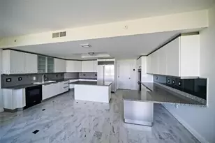 445 Grand Bay Dr, Key Biscayne, FL 33149 - Photo 2