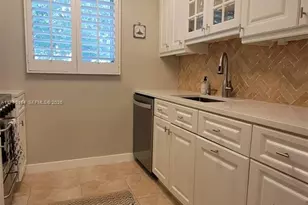 624 Orton Ave, Fort Lauderdale, FL 33304 - Photo 10