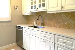 624 Orton Ave, Fort Lauderdale, FL 33304 - Photo 10