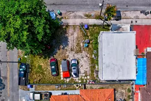 1045 NW 32nd St, Miami, FL 33127 - Photo 8