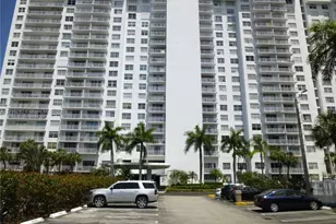 2801 NE 183rd St, Aventura, FL 33160 - Photo 20