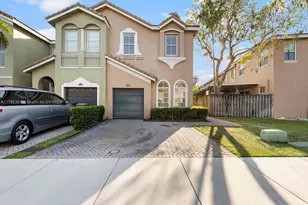 1416 SE 26th Ave, Homestead, FL 33035 - Photo 1