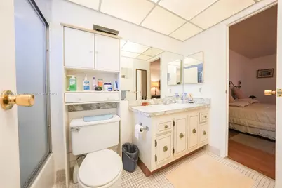 4700 NW 35th St #408, Lauderdale Lakes, FL 33319 - Photo 10