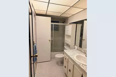 4700 NW 35th St #408, Lauderdale Lakes, FL 33319 - Photo 14